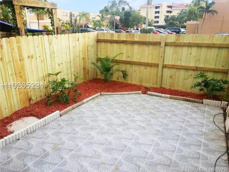 15006 SW 80th Ter # 913, Miami FL 33193 — 2