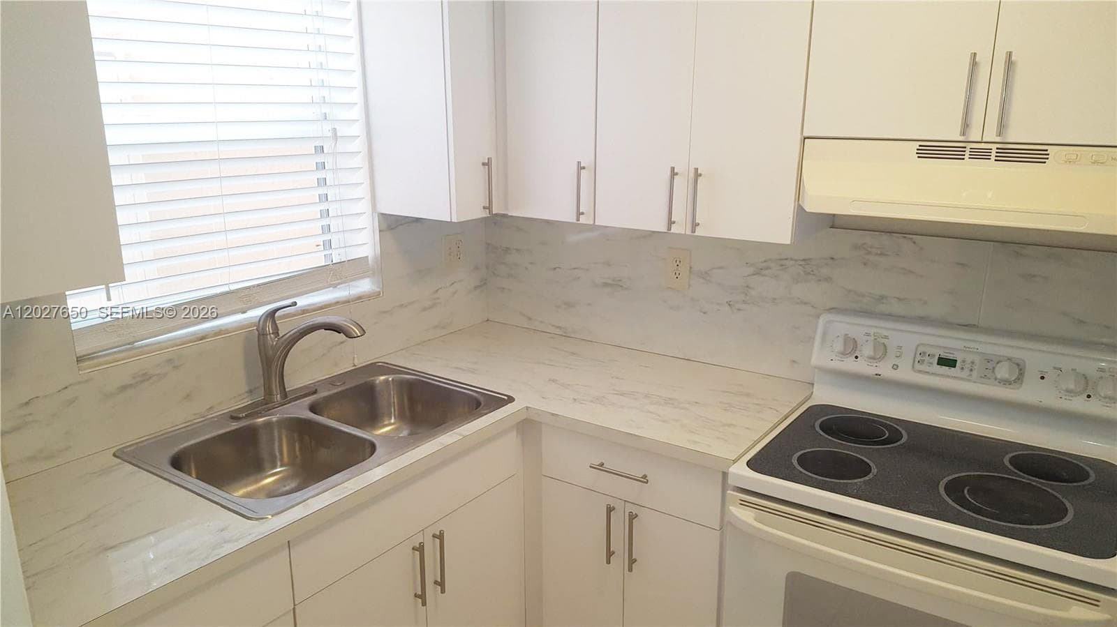 15006 SW 80th Ter # 913, Miami FL 33193 — 3