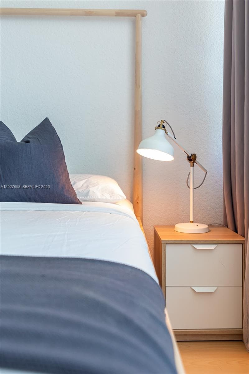 5445 Collins Ave # 1105, Miami Beach FL 33140 — 27