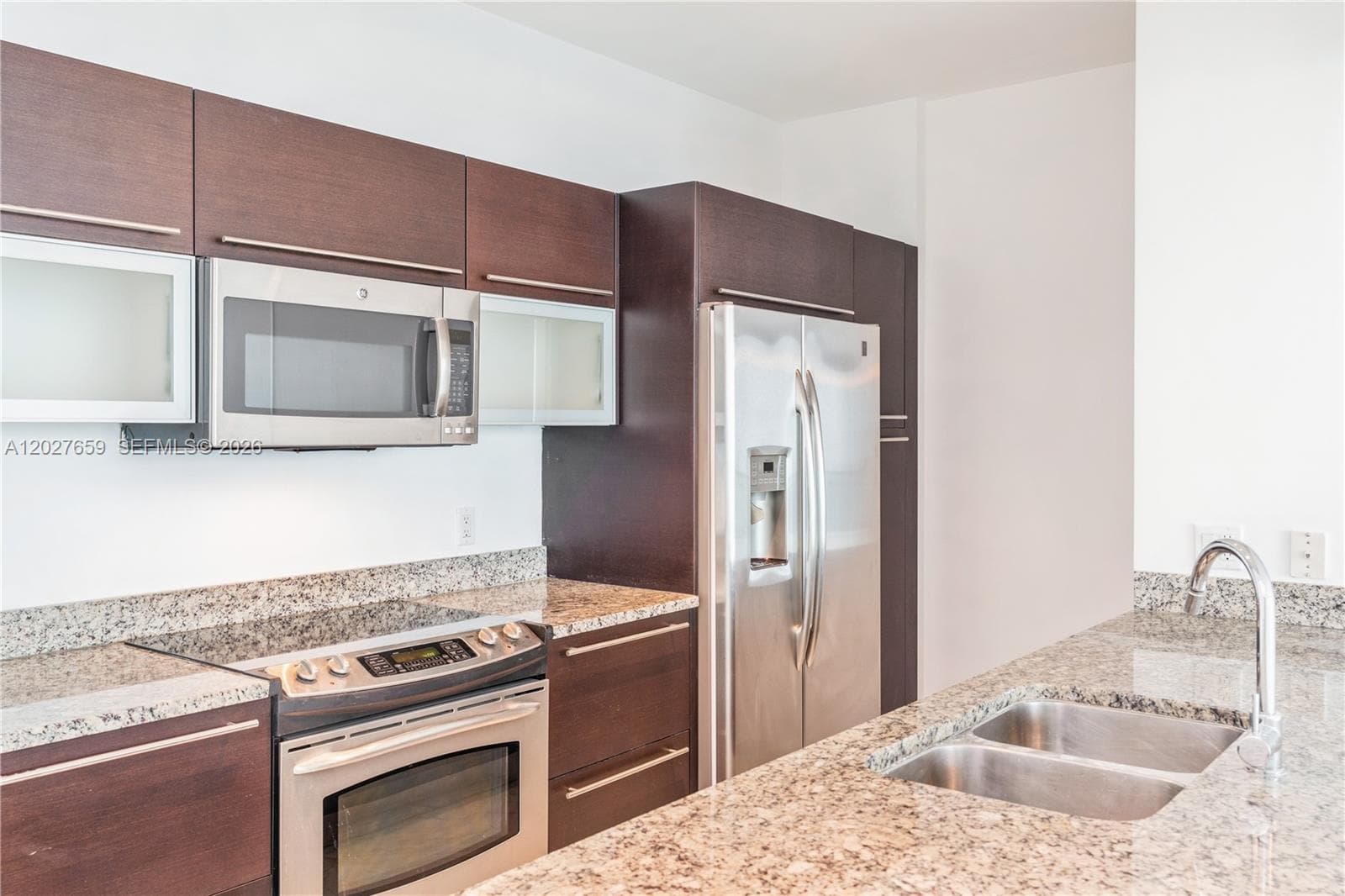951 Brickell Ave # 3706, Miami FL 33131 — 3