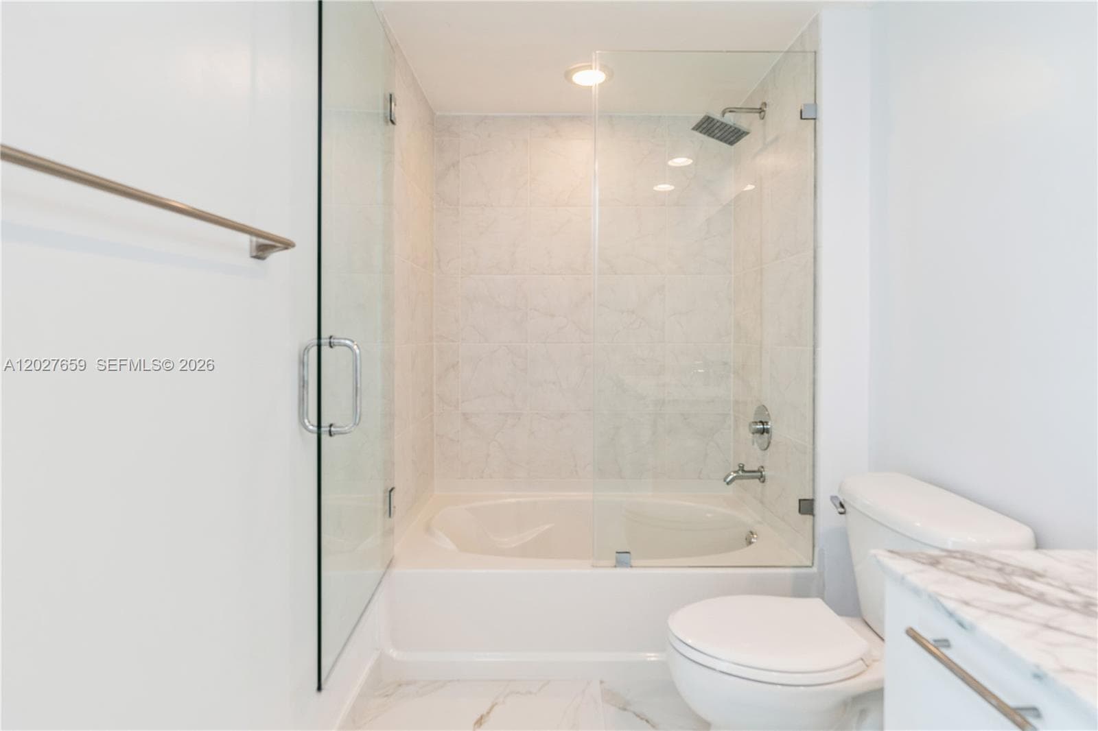 951 Brickell Ave # 3706, Miami FL 33131 — 28