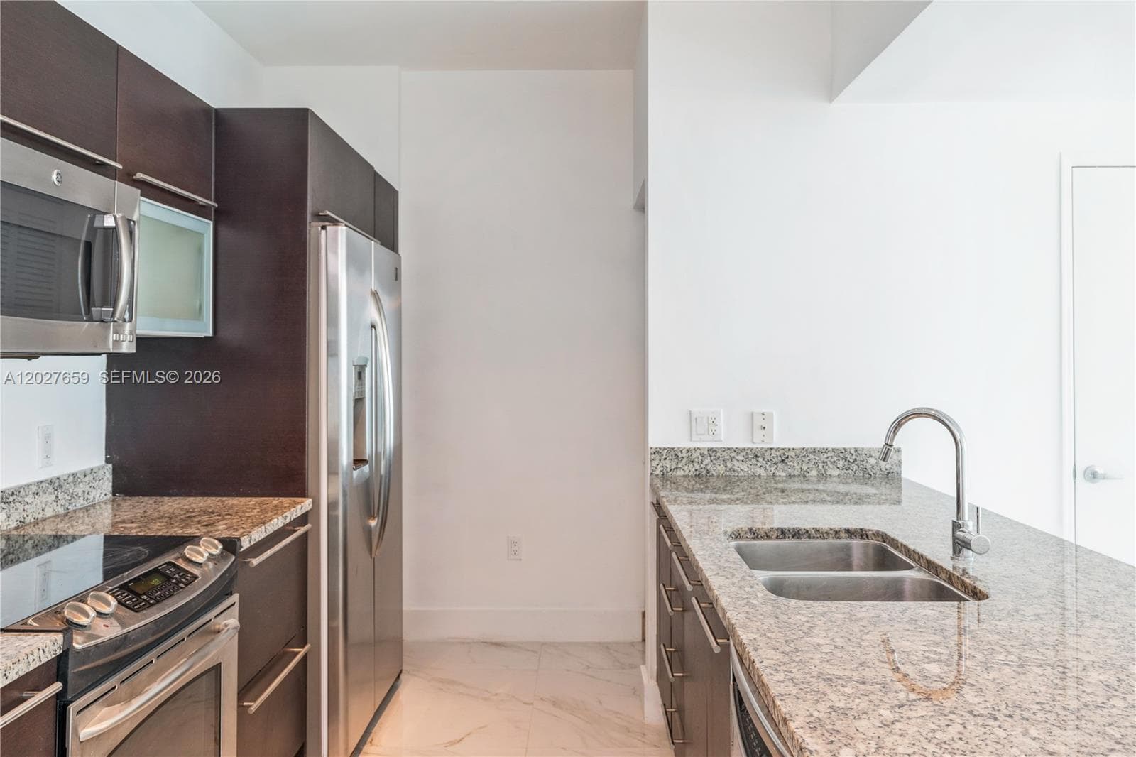 951 Brickell Ave # 3706, Miami FL 33131 — 4