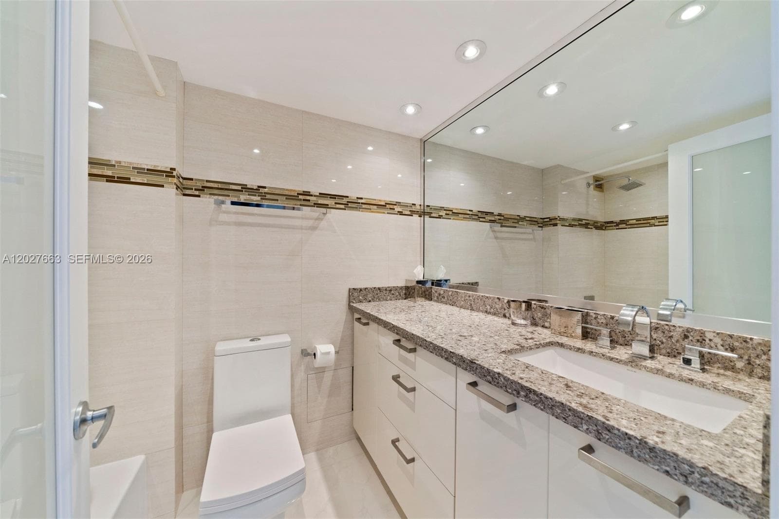 2301 Collins Ave # 1210, Miami Beach FL 33139 — 16