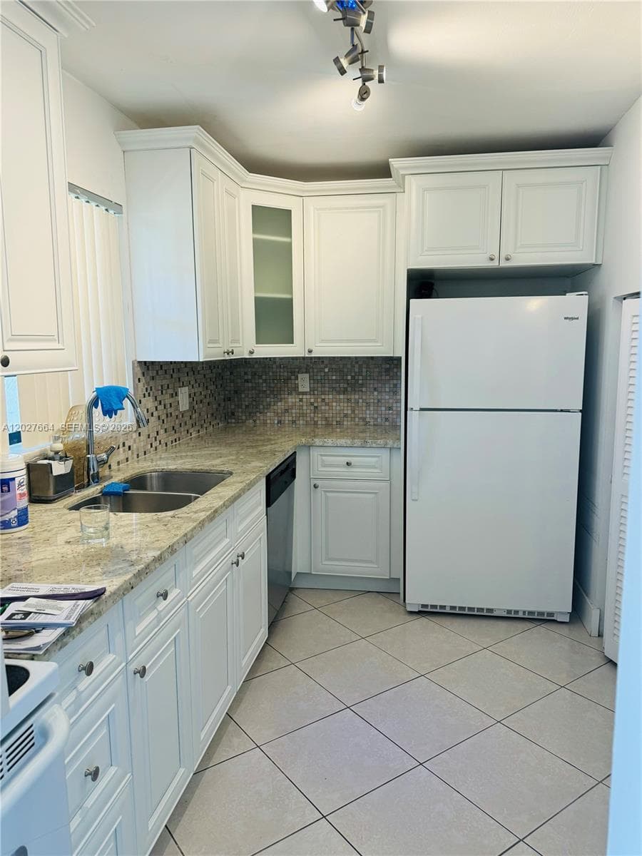 6885 NW 169th St # 63A, Hialeah FL 33015 — 1