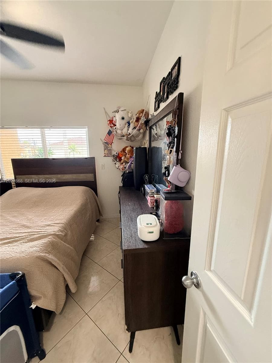 340 E 5th St # 202, Hialeah FL 33010 — 27