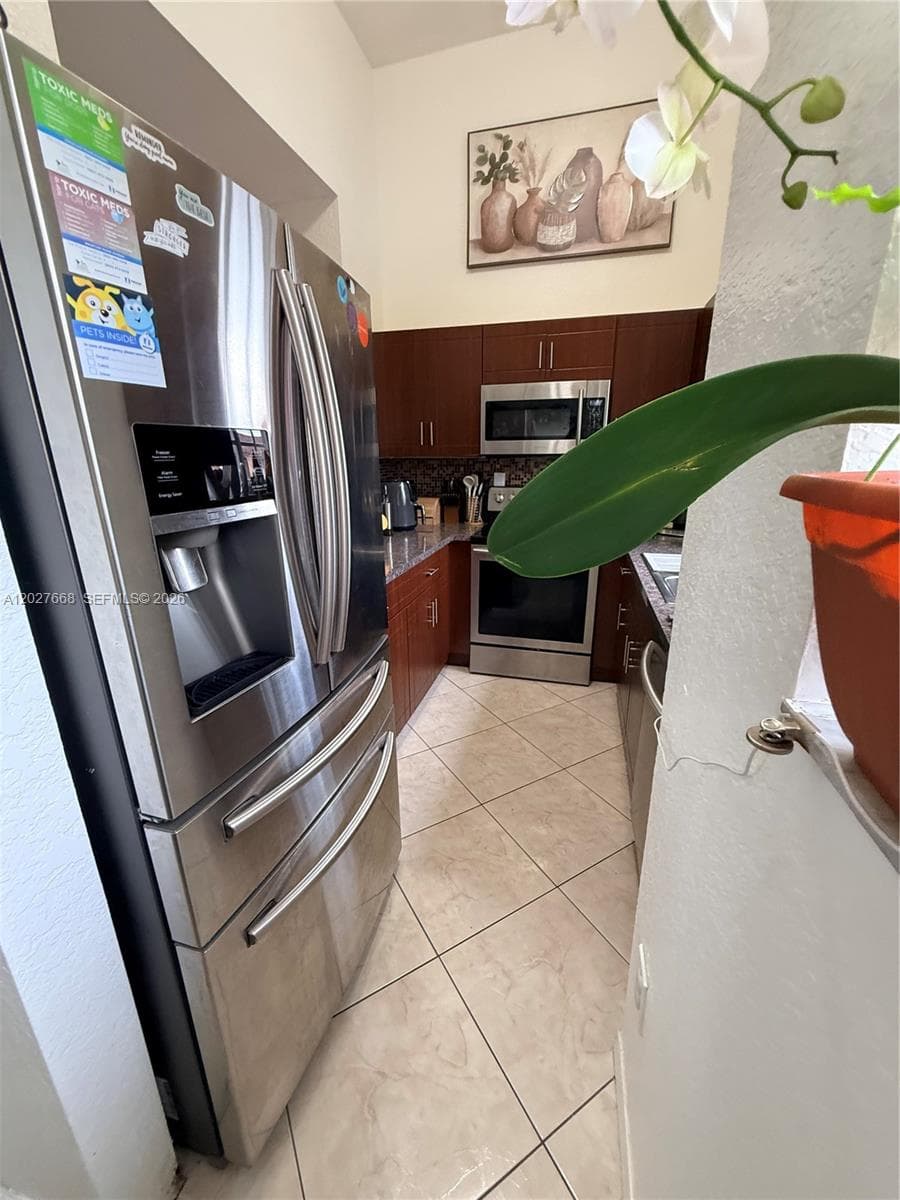 340 E 5th St # 202, Hialeah FL 33010 — 22
