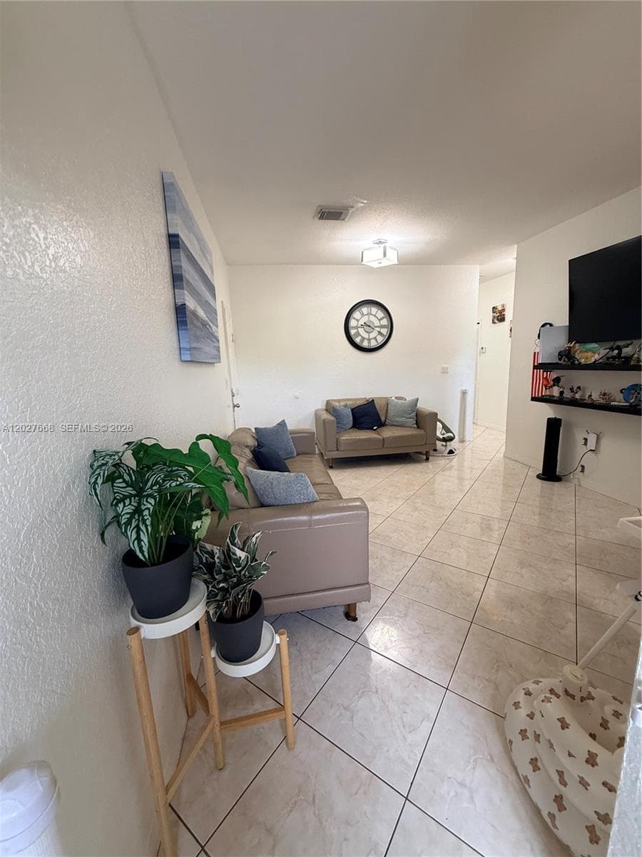 340 E 5th St # 202, Hialeah FL 33010 — 7