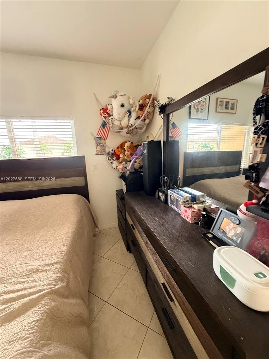 340 E 5th St # 202, Hialeah FL 33010 — 28