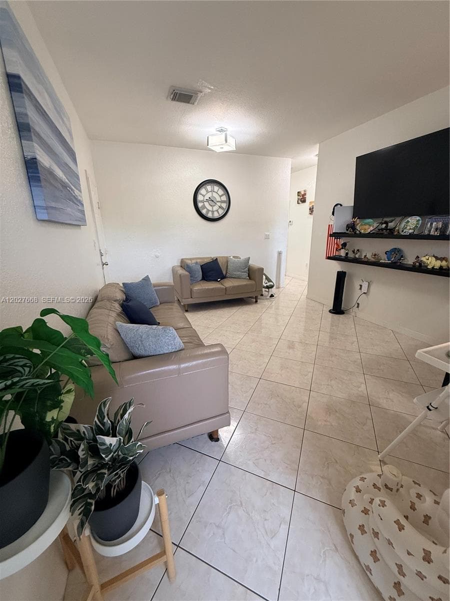 340 E 5th St # 202, Hialeah FL 33010 — 9