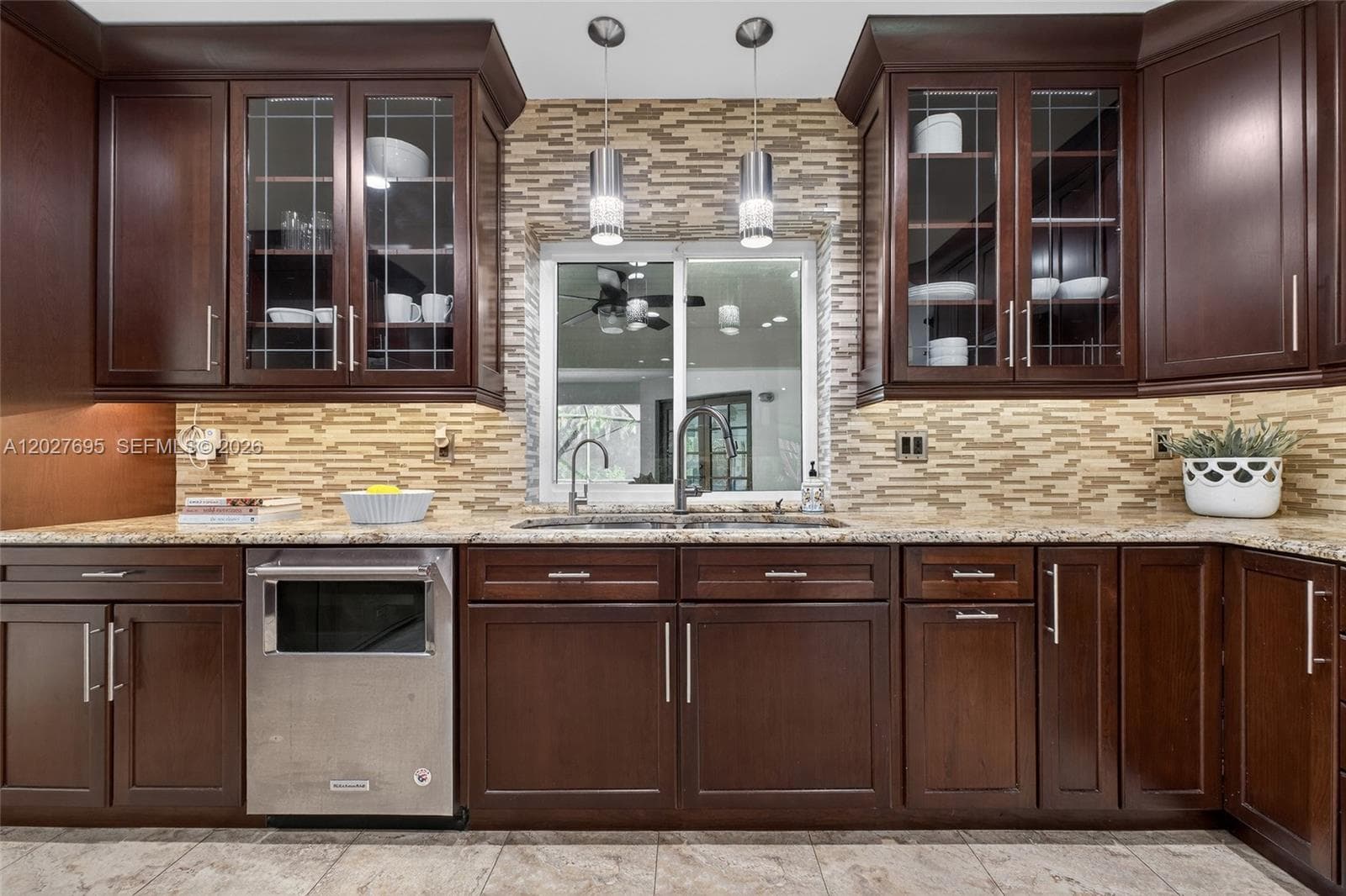 6125 SW 109th St, Pinecrest FL 33156 — 9