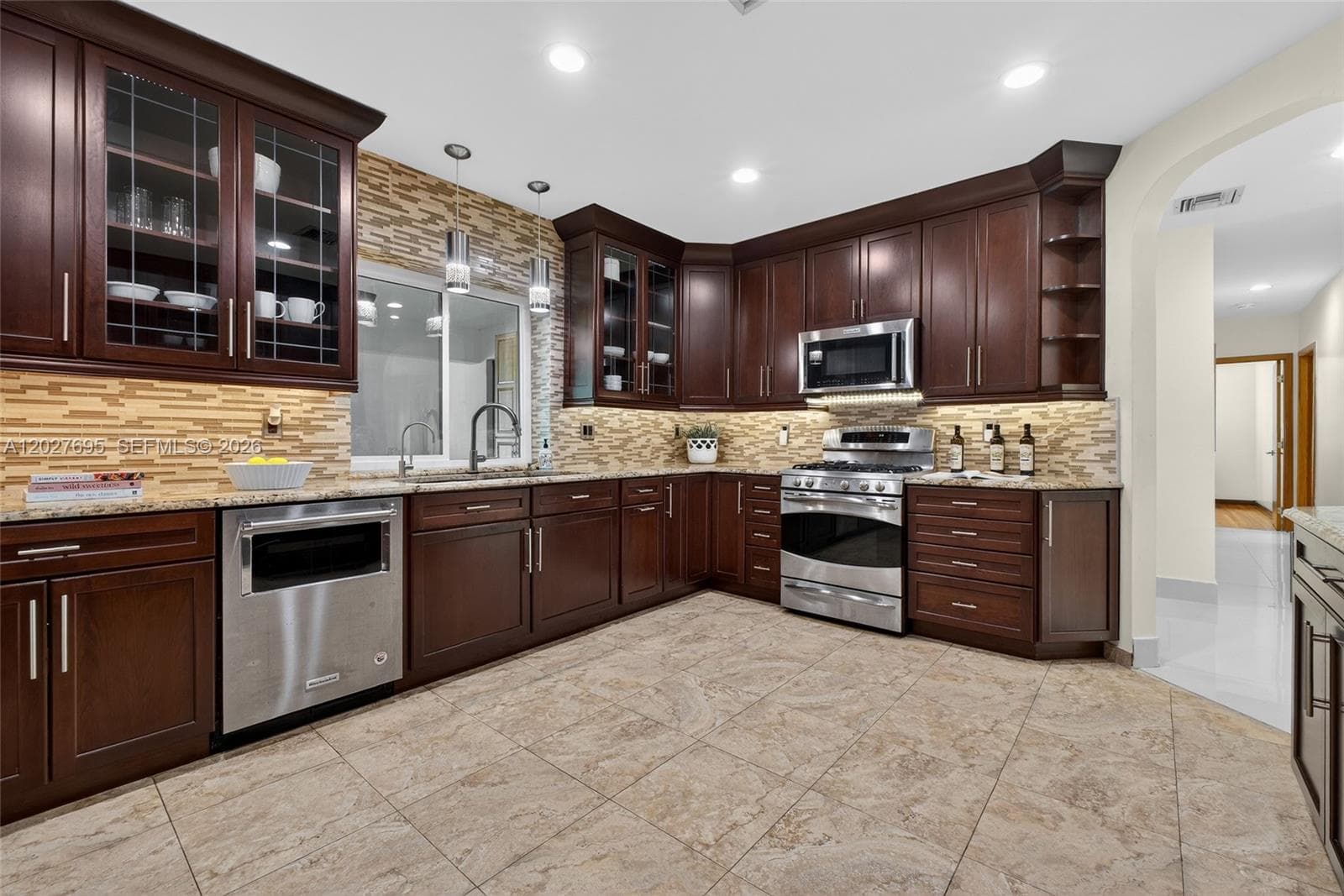 6125 SW 109th St, Pinecrest FL 33156 — 10