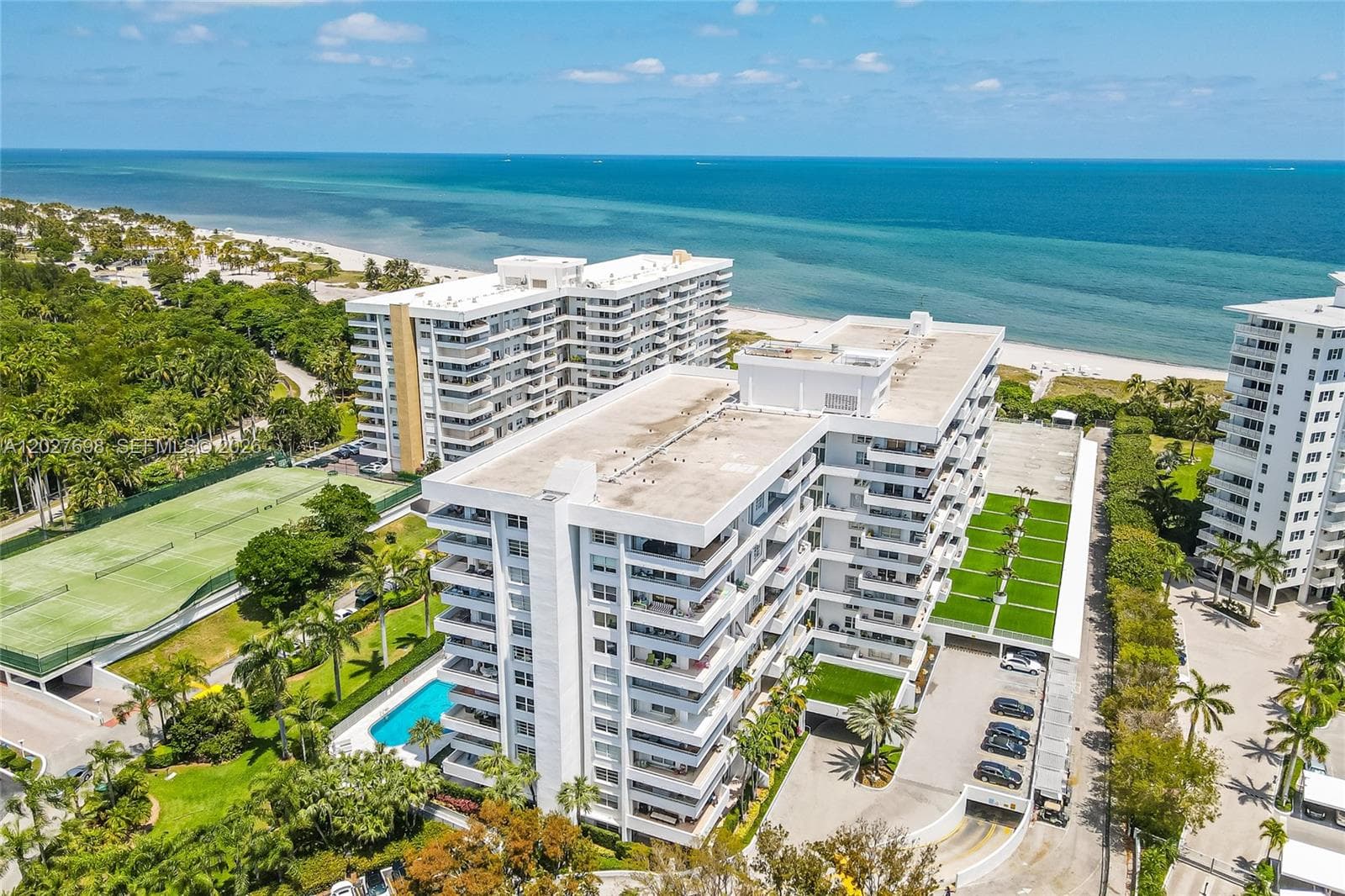 199 Ocean Lane Dr # 1210, Key Biscayne FL 33149 — 24