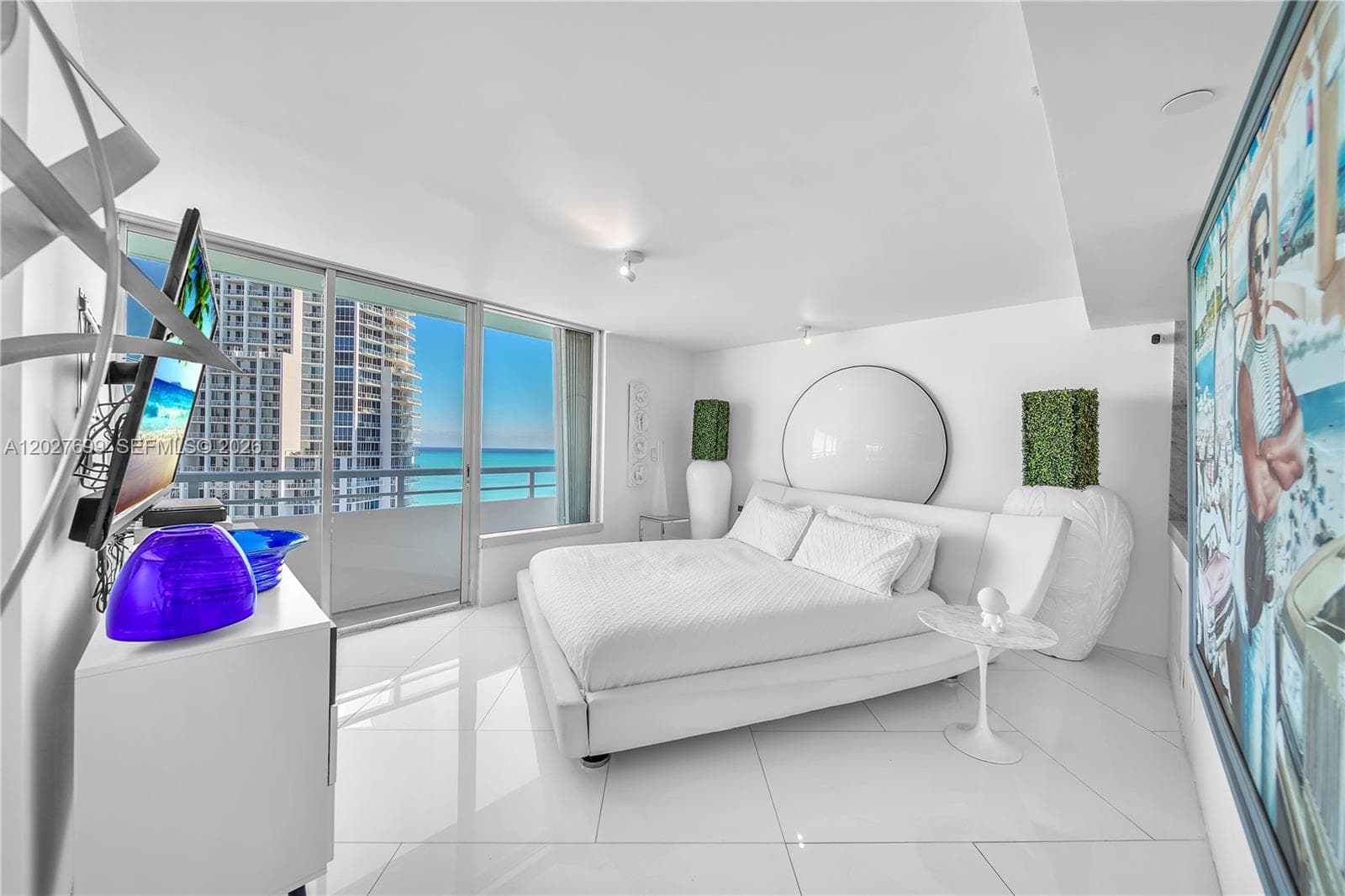 400 S Pointe Dr # 2310, Miami Beach FL 33139 — 17