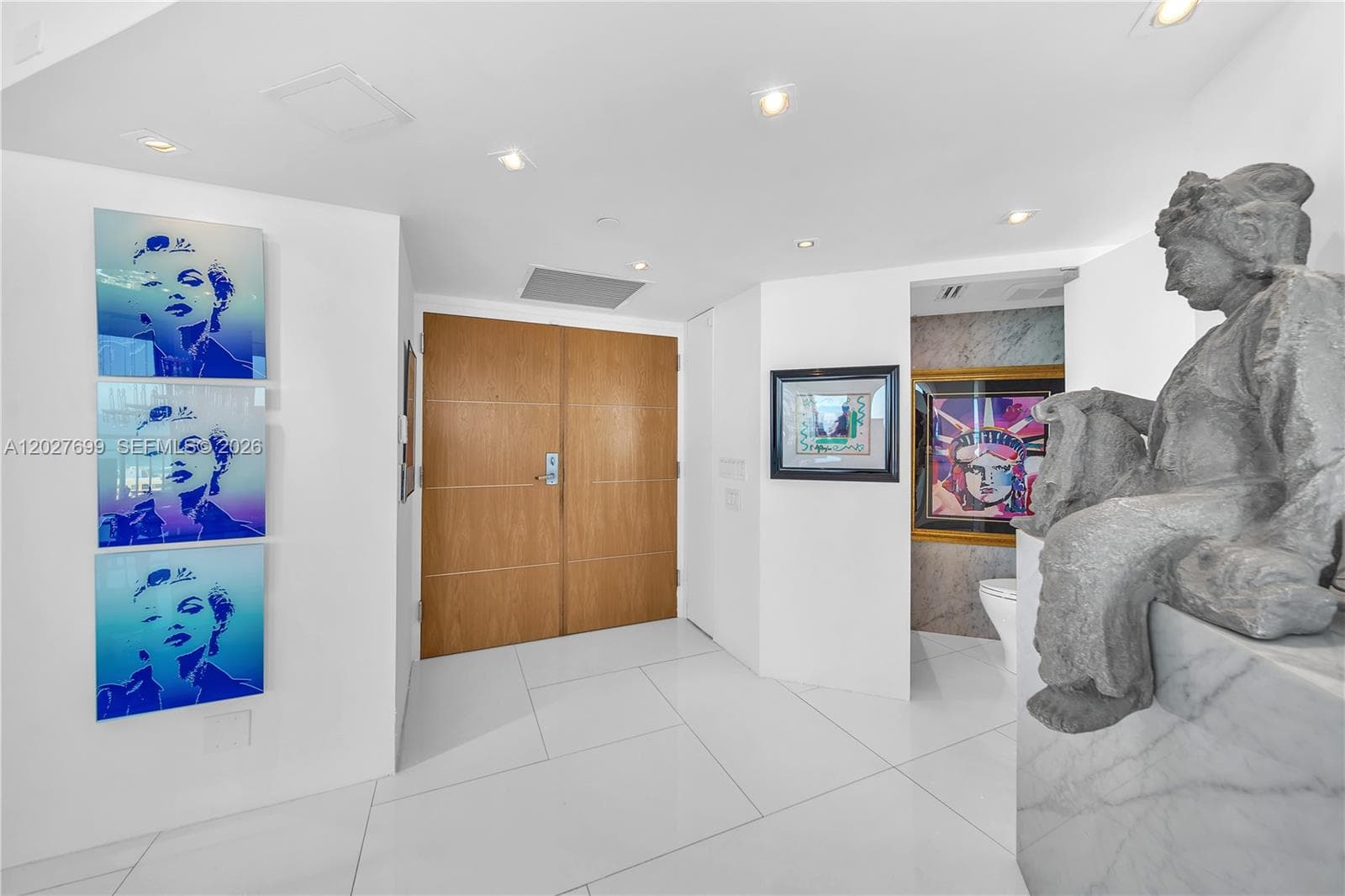 400 S Pointe Dr # 2310, Miami Beach FL 33139 — 26