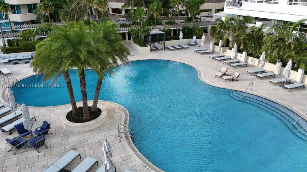 400 S Pointe Dr # 2310, Miami Beach FL 33139 — 30