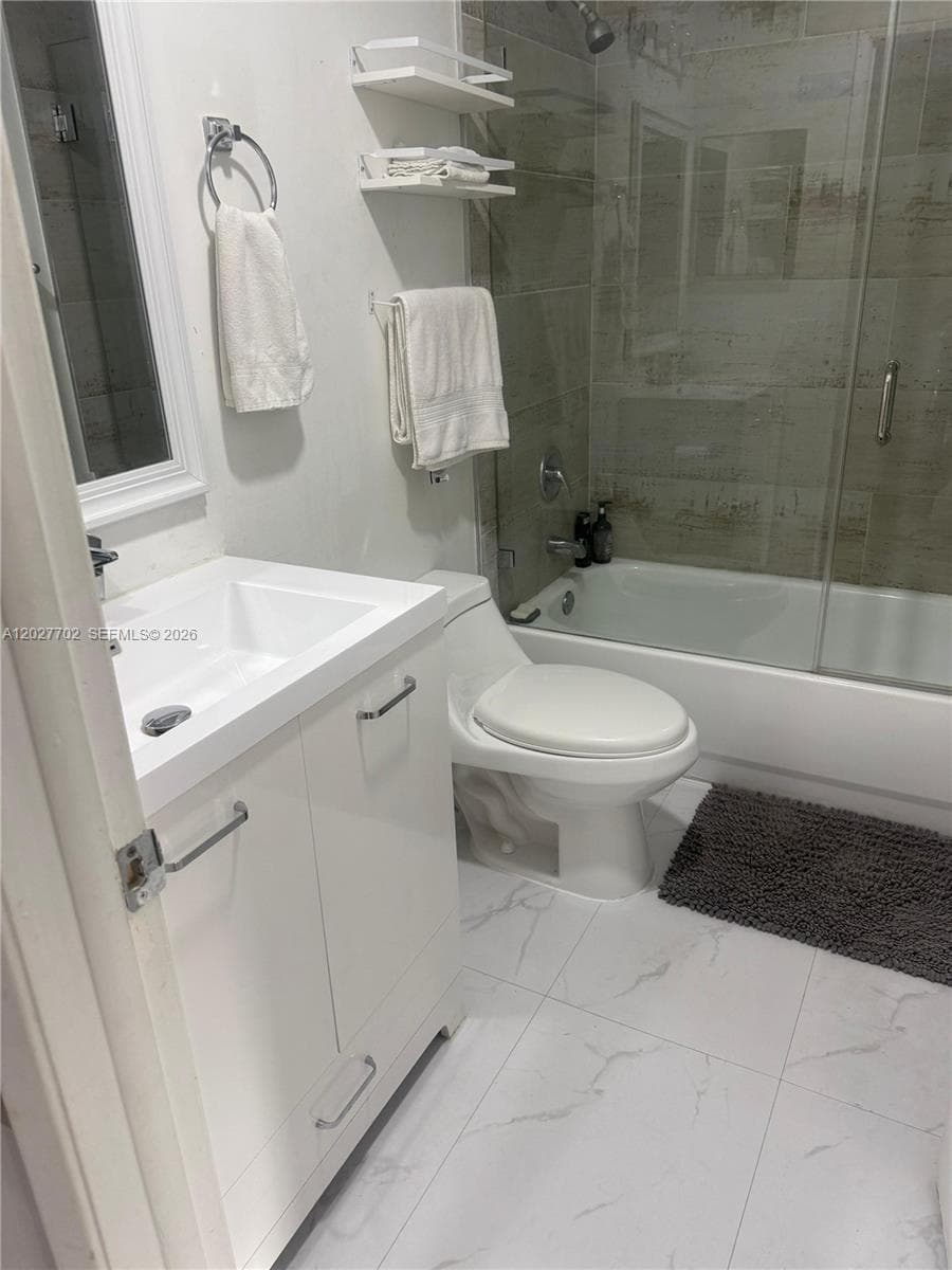 4704 NW 114th Ave # 1, Doral FL 33178 — 7
