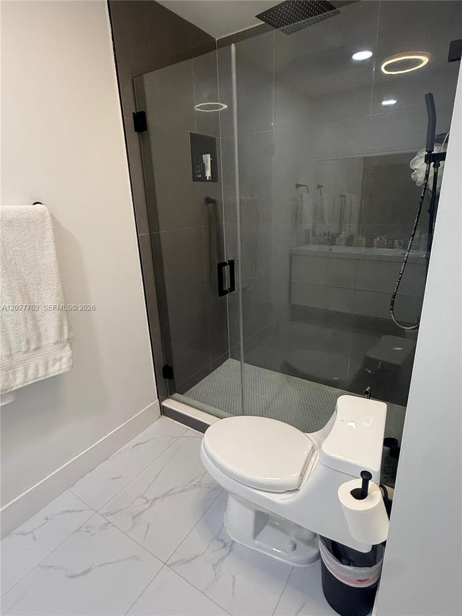 4704 NW 114th Ave # 1, Doral FL 33178 — 5