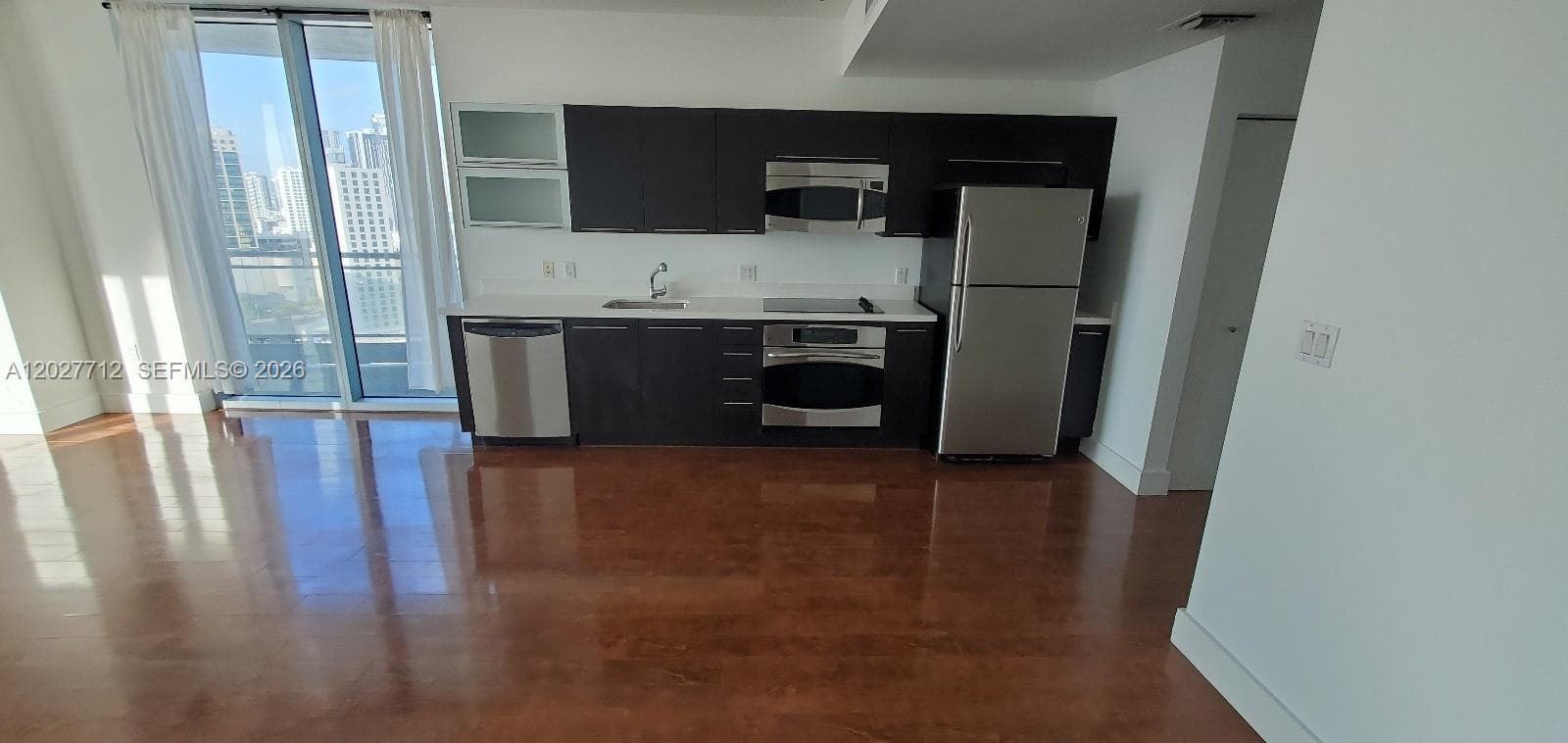 90 SW 3rd St # 2705, Miami FL 33130 — 5