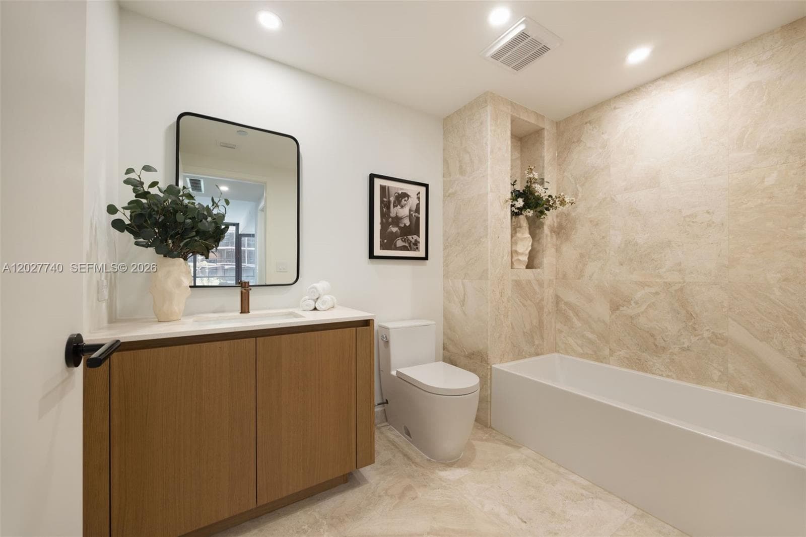 1177 Kane Concourse # 404, Bay Harbor Islands FL 33154-2047 — 41