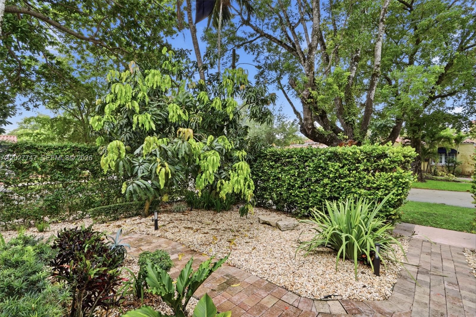 1215 Madrid St, Coral Gables FL 33134 — 42