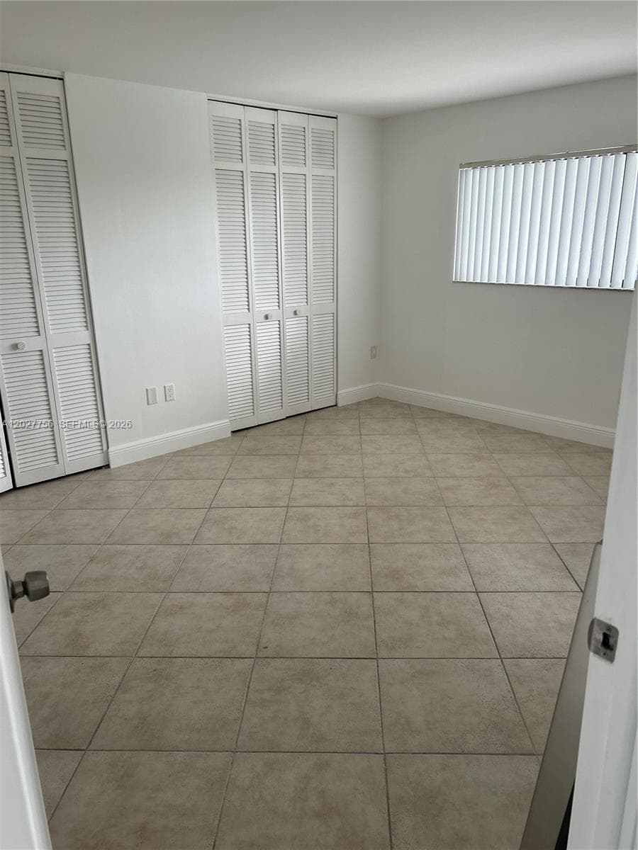 110 S Shore Dr # 4E, Miami Beach FL 33141 — 8