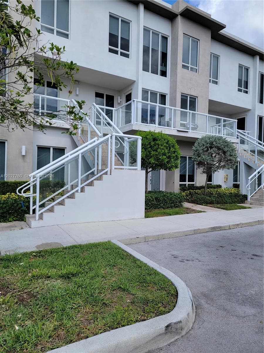 6310 NW 103rd Pl # 202, Doral FL 33178 — 1