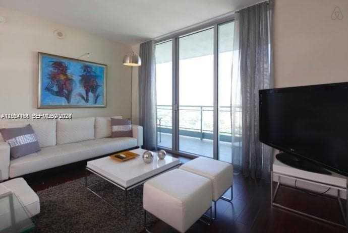 90 SW 3rd St # 3807, Miami FL 33130 — 2
