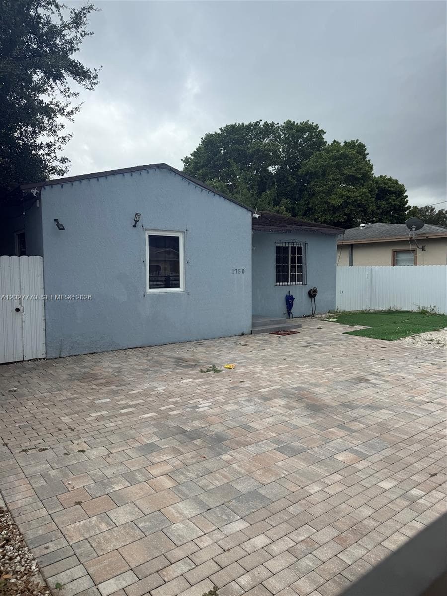 1750 NW 55th Ter, Miami FL 33142 — 5