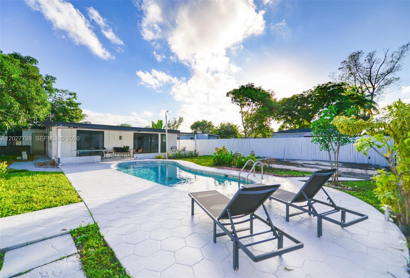 415 NW 133rd St # 415, North Miami FL 33168 — 1