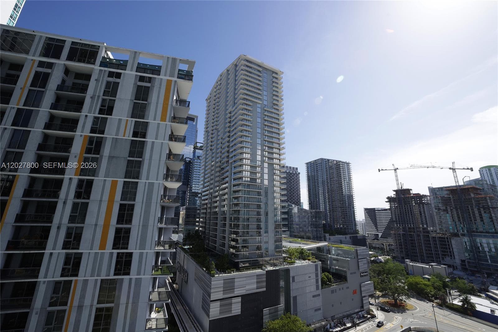 41 SE 5th St # 1116, Miami FL 33131 — 62