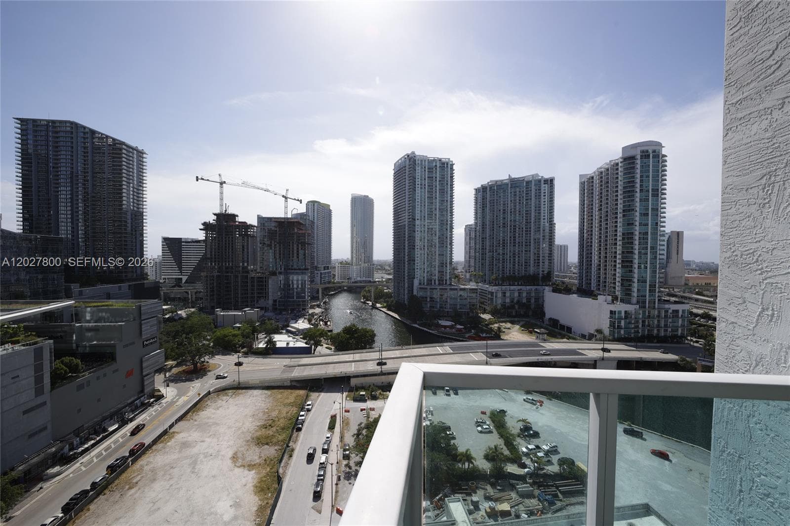 41 SE 5th St # 1116, Miami FL 33131 — 57