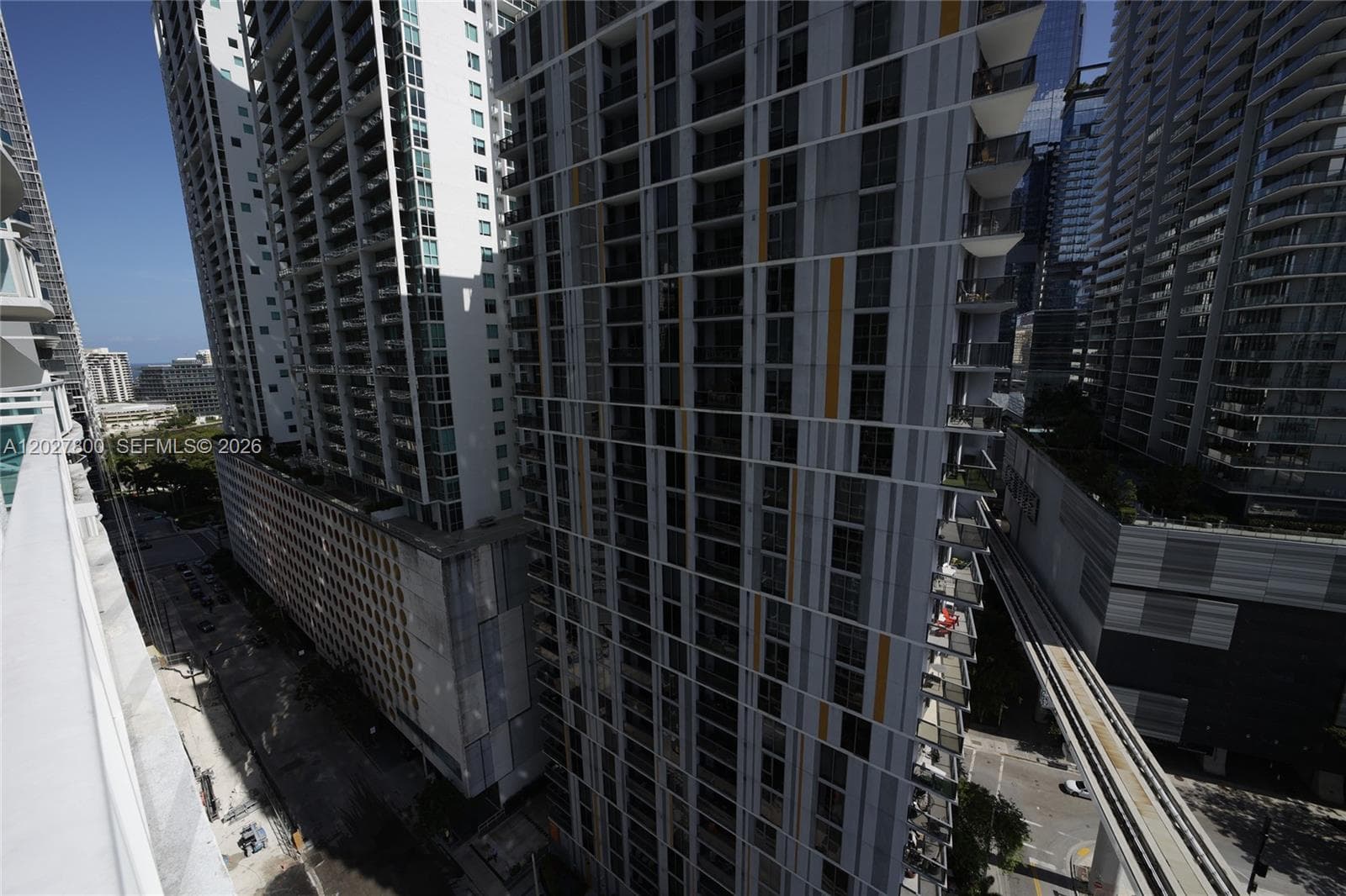 41 SE 5th St # 1116, Miami FL 33131 — 53