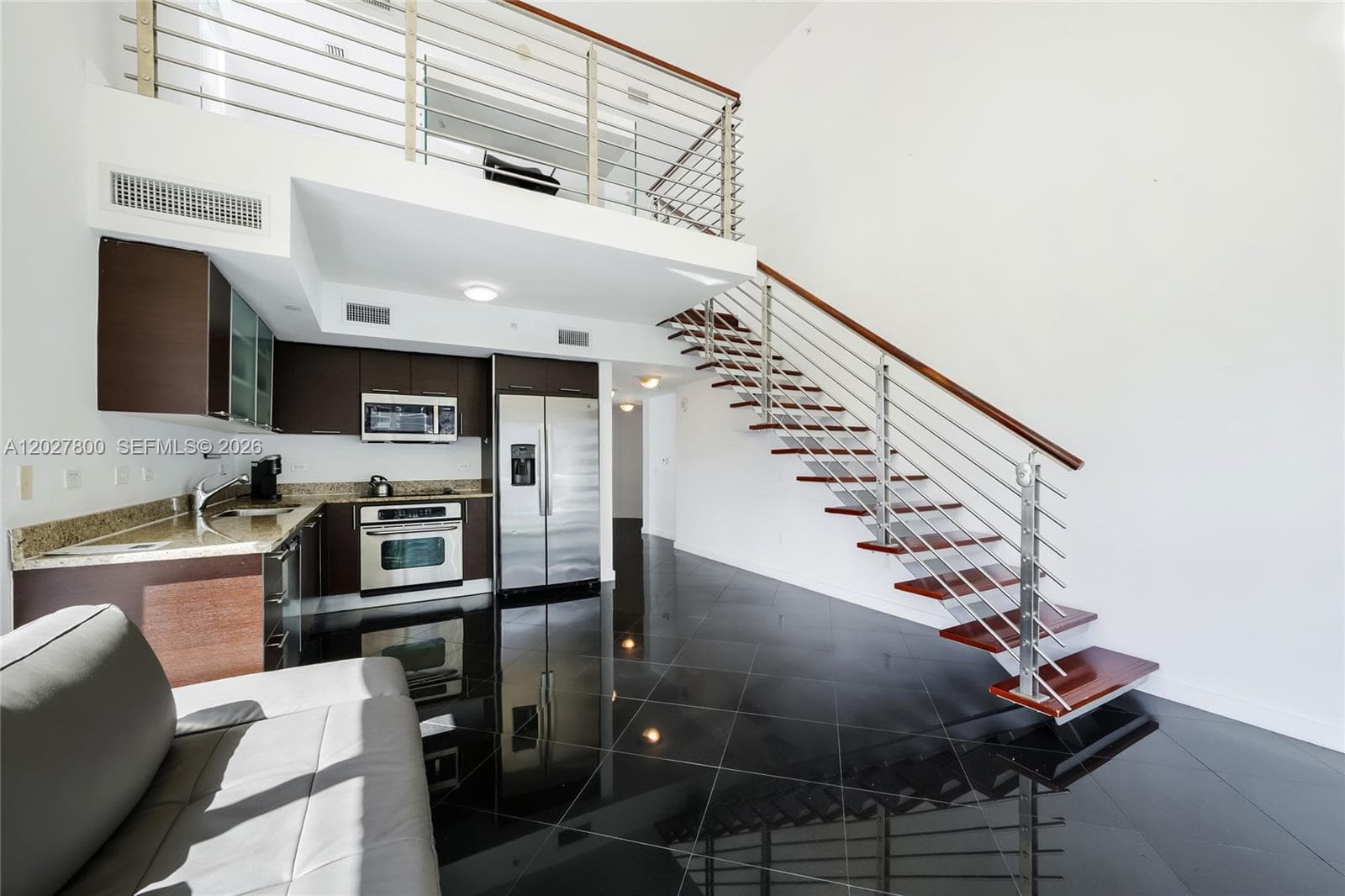 41 SE 5th St # 1116, Miami FL 33131 — 7