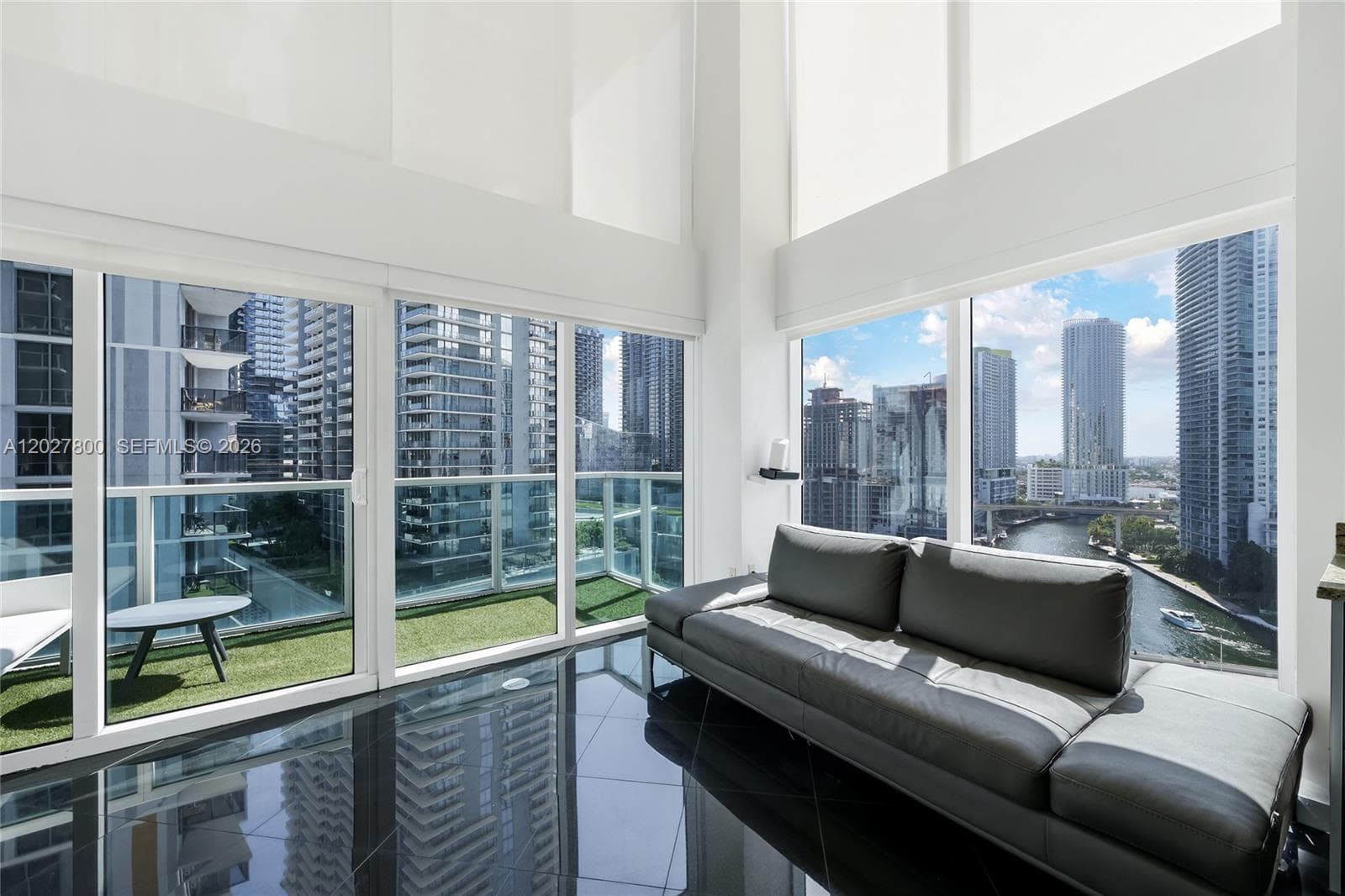 41 SE 5th St # 1116, Miami FL 33131 — 5