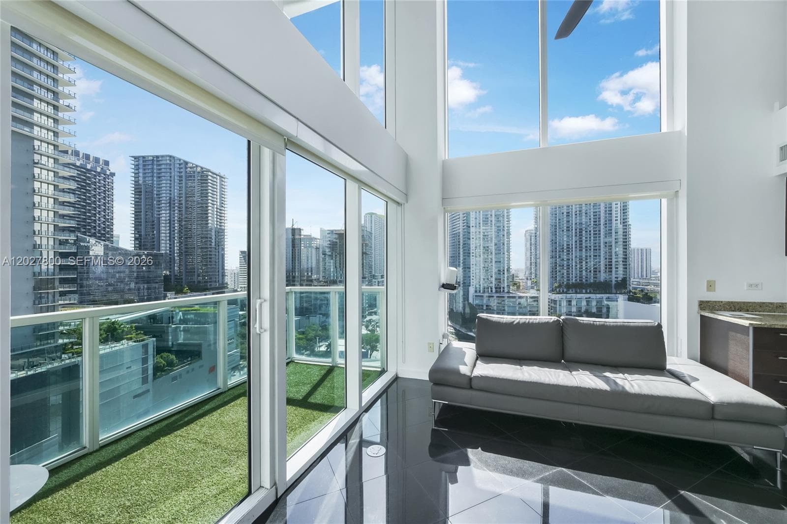 41 SE 5th St # 1116, Miami FL 33131 — 4