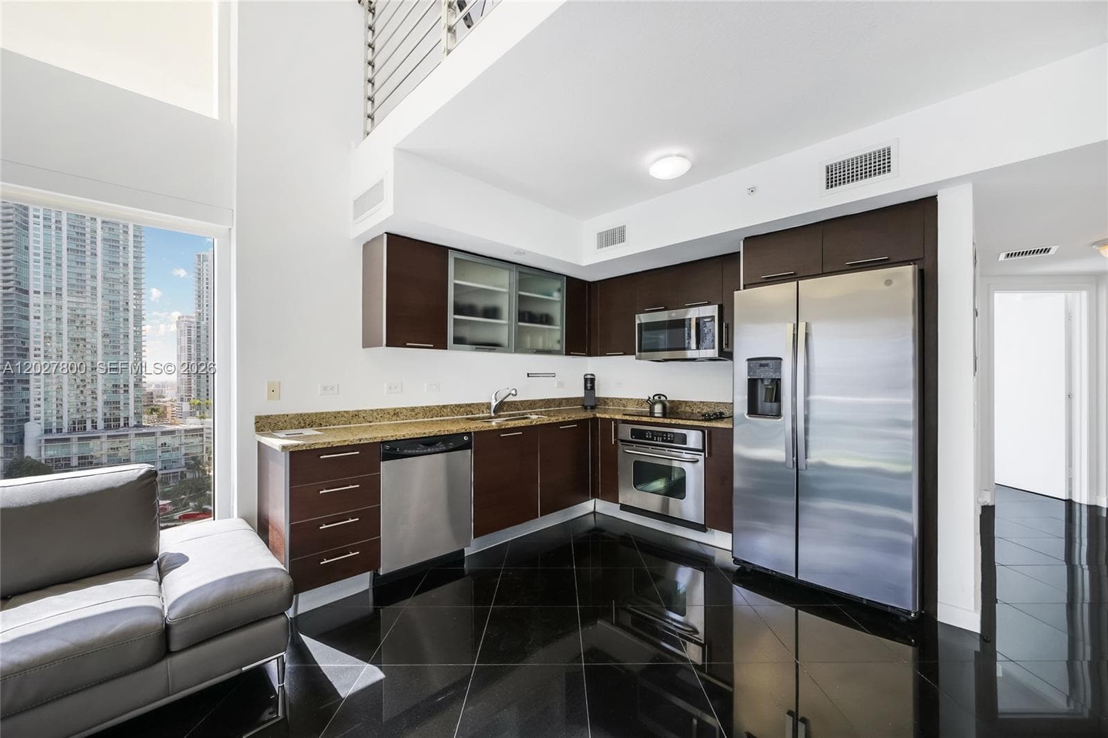 41 SE 5th St # 1116, Miami FL 33131 — 8