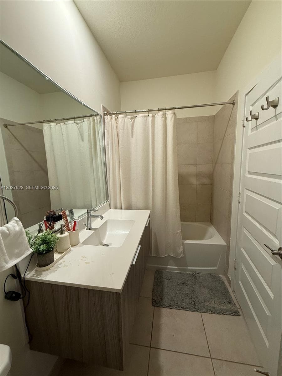 7815 NW 104th Ave # 32, Doral FL 33178 — 5