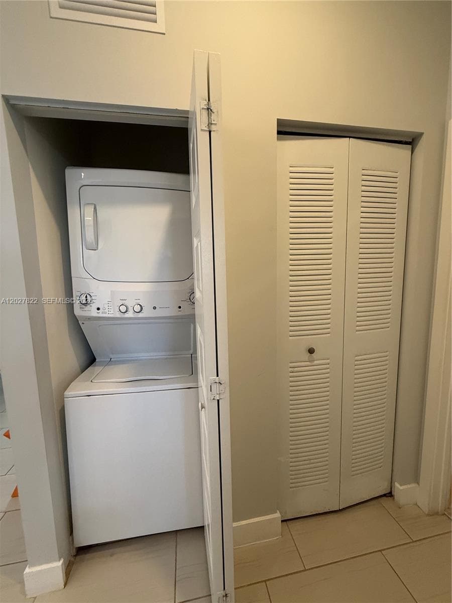 7815 NW 104th Ave # 32, Doral FL 33178 — 8