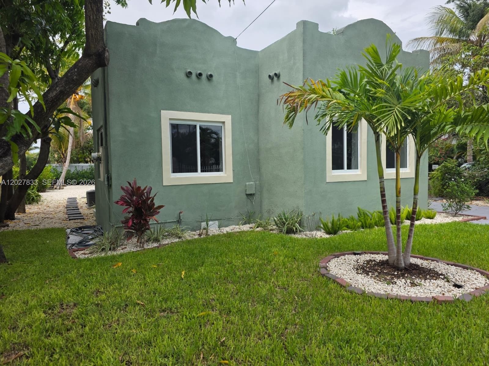 1139 NW 37th St, Miami FL 33127 — 12