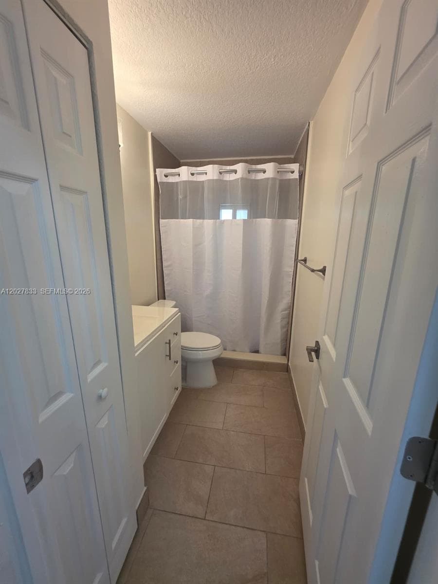 1139 NW 37th St, Miami FL 33127 — 7