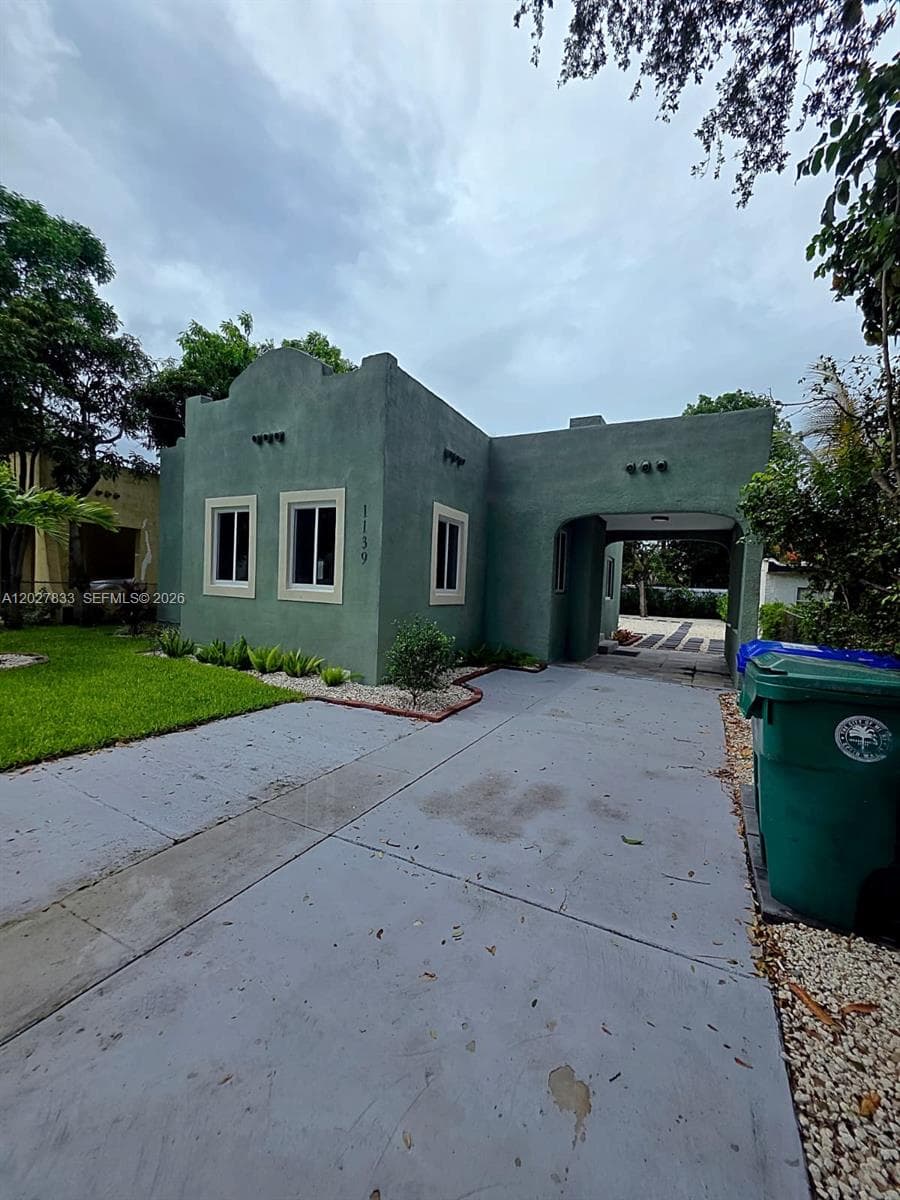 1139 NW 37th St, Miami FL 33127 — 1
