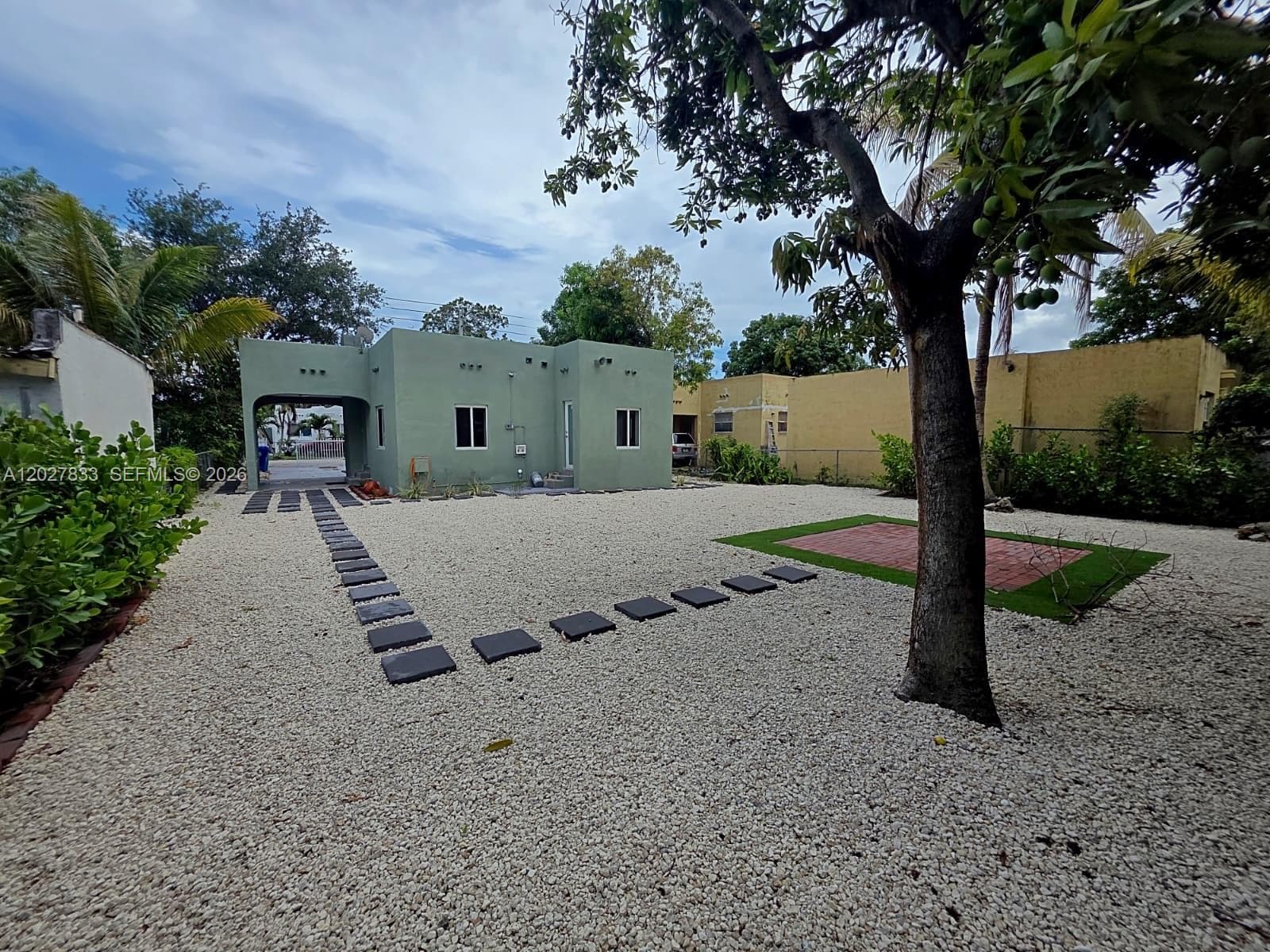 1139 NW 37th St, Miami FL 33127 — 15