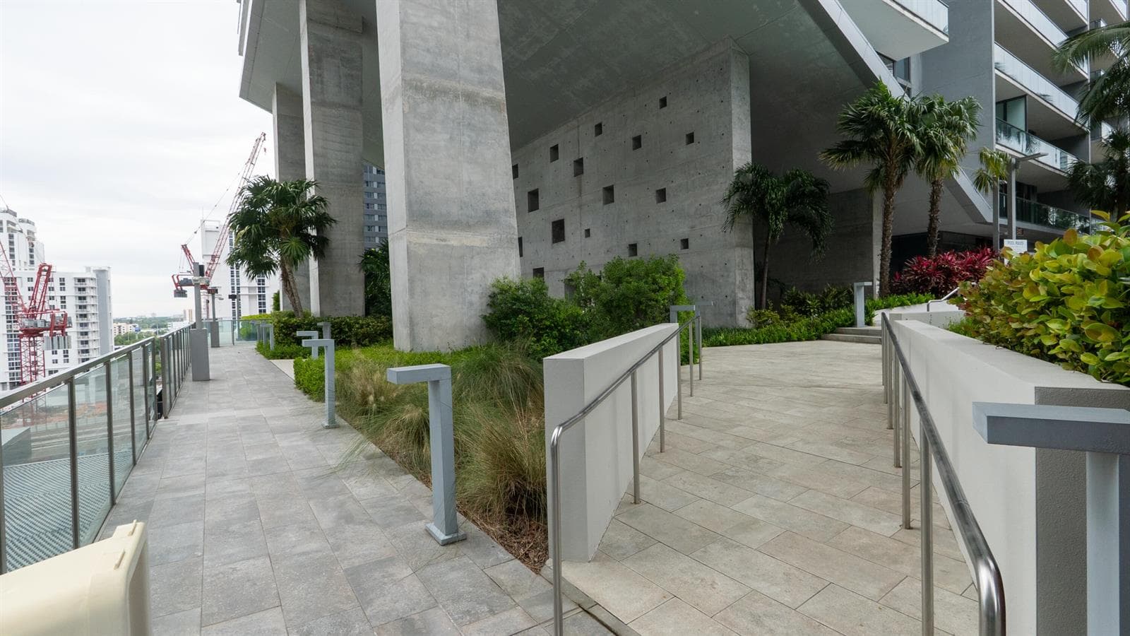 88 SW 7th Street # 1006, Miami FL 33130 — 25