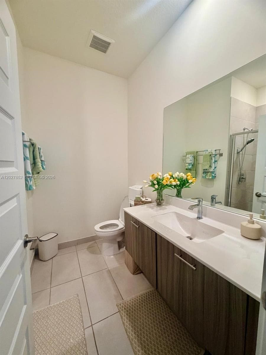 8005 NW 104th Ave # 3, Doral FL 33178 — 13