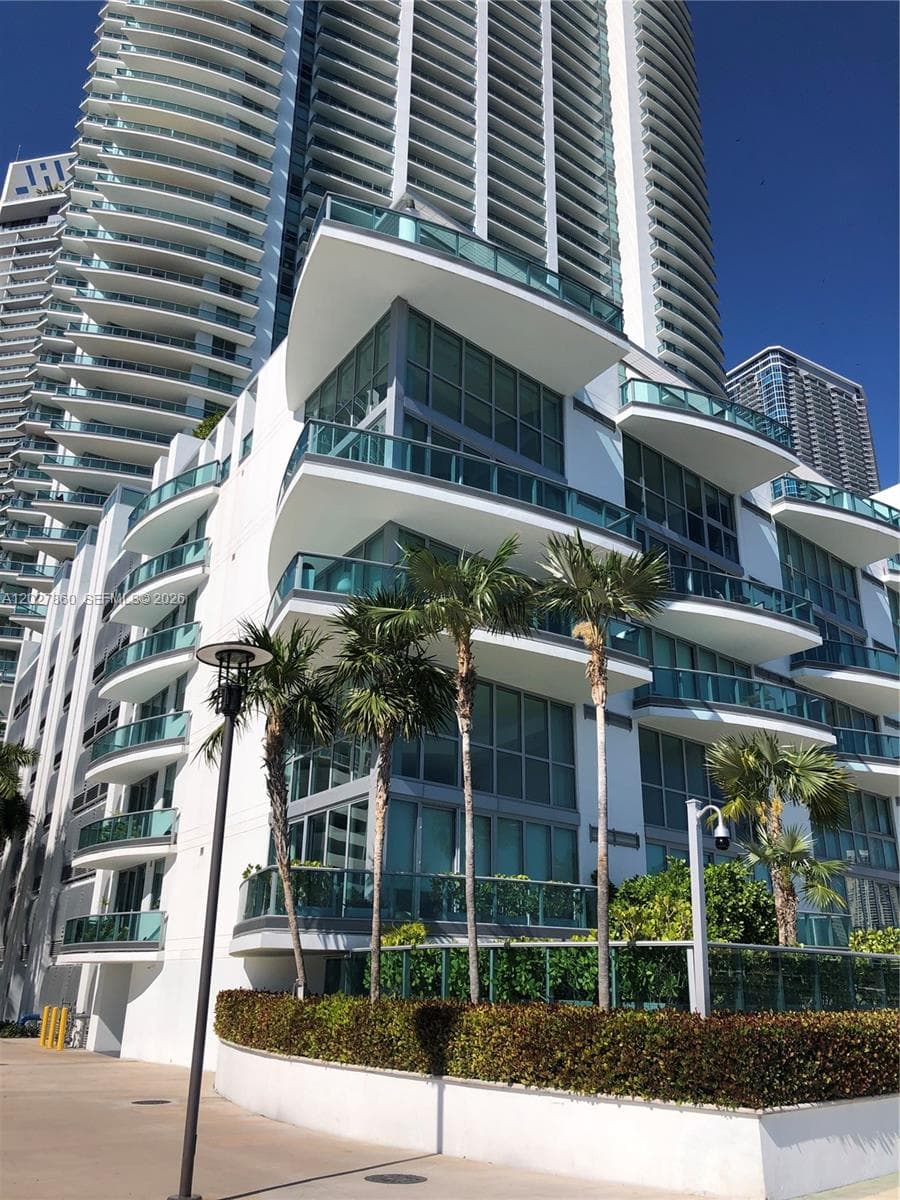 1331 Brickell Bay Dr # 48, Miami FL 33131 — 3