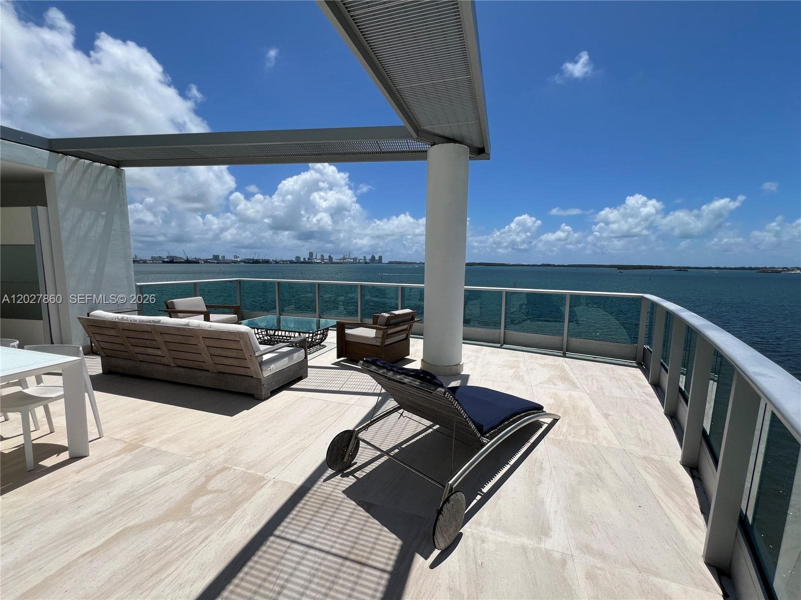 1331 Brickell Bay Dr # 48, Miami FL 33131 — 33