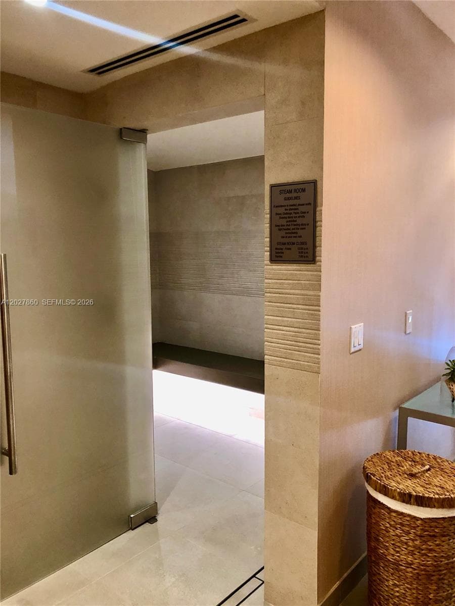 1331 Brickell Bay Dr # 48, Miami FL 33131 — 41