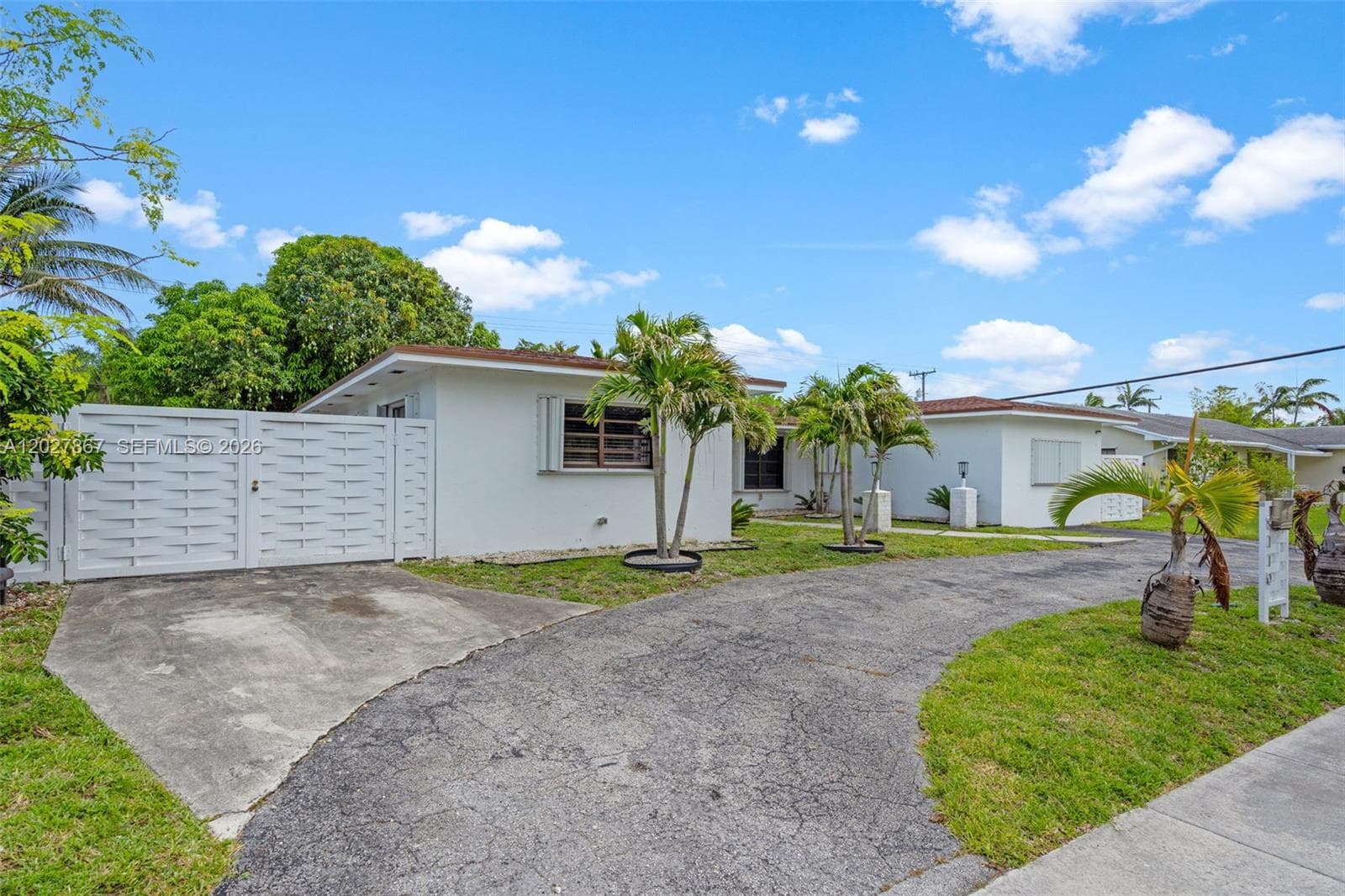 9110 Caribbean Blvd, Cutler Bay FL 33157 — 2