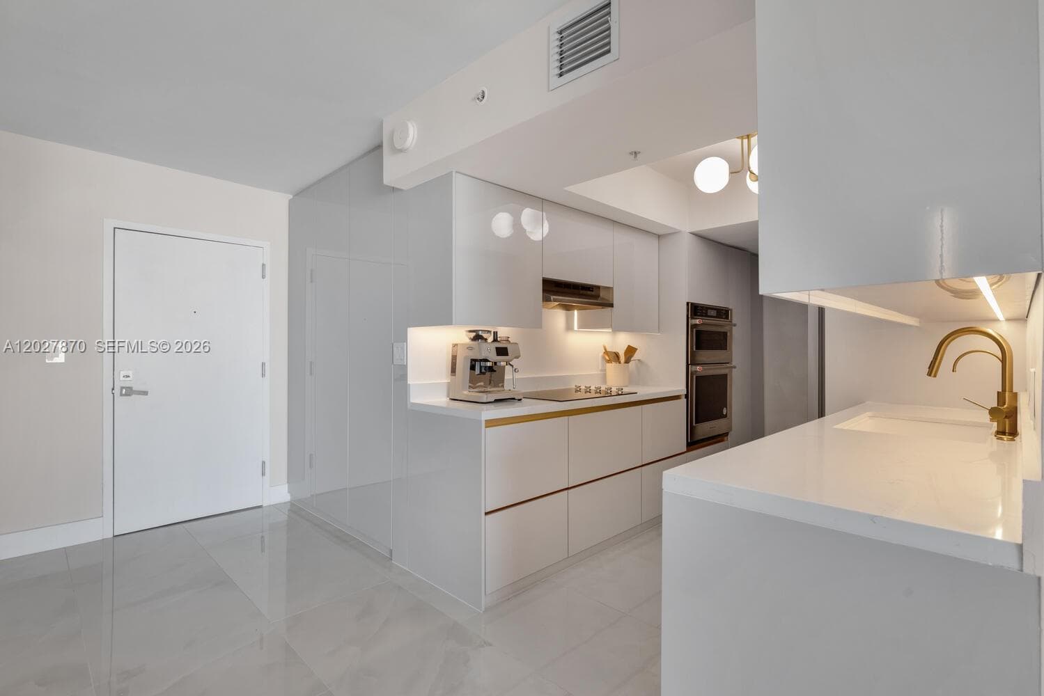 90 Alton Rd # 2207, Miami Beach FL 33139 — 12