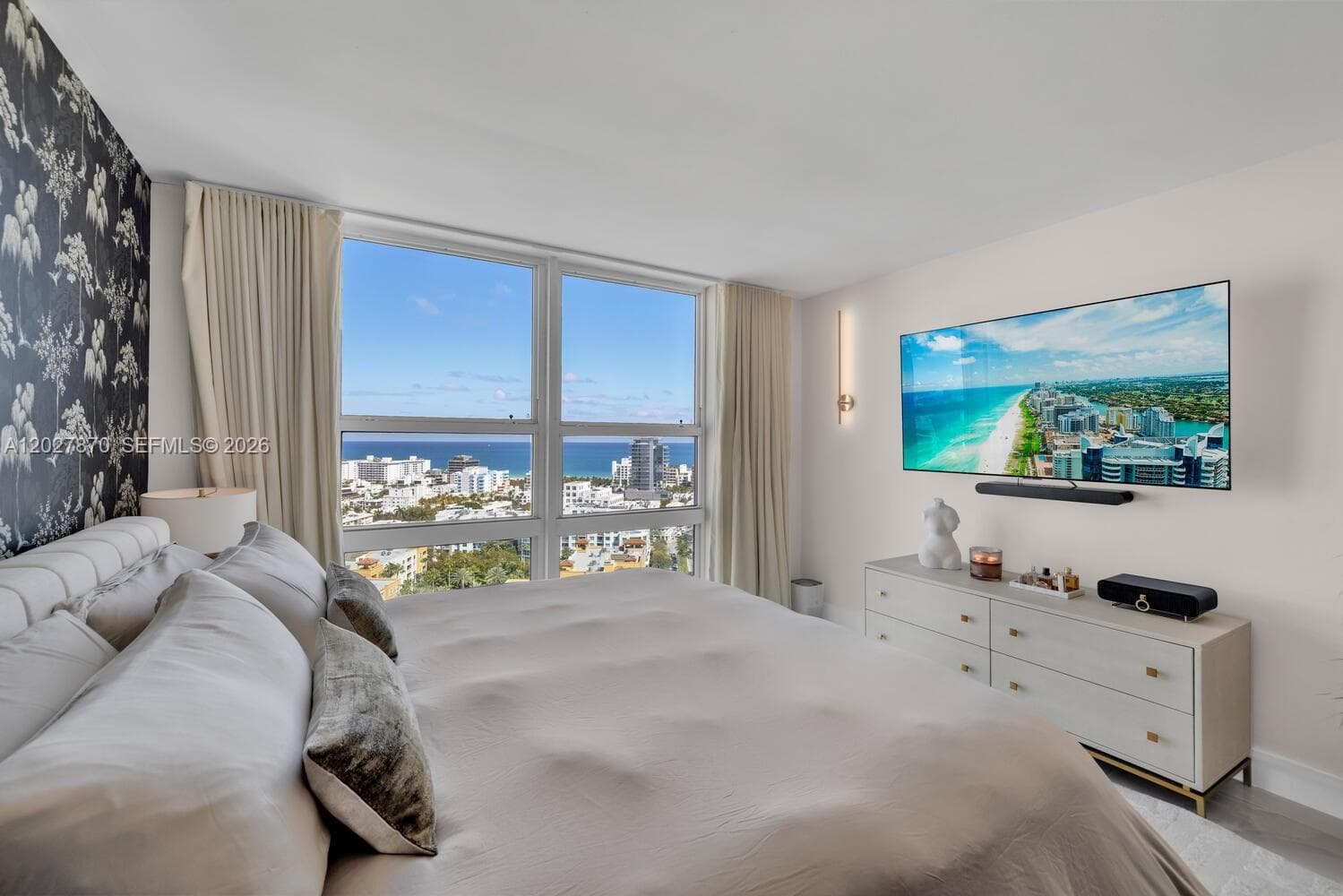 90 Alton Rd # 2207, Miami Beach FL 33139 — 22